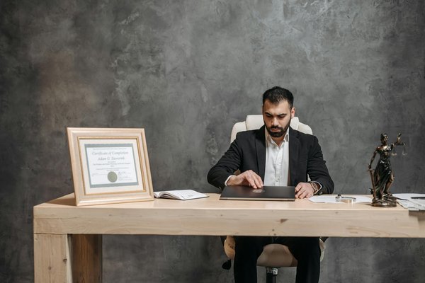 Comment les micro-entreprises transforment l'économie locale : une analyse approfondie